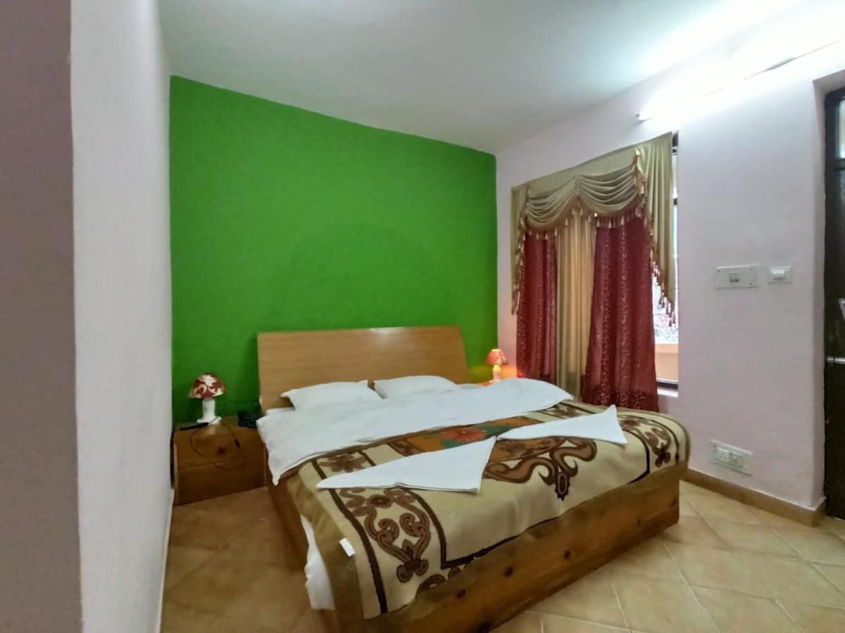 Hotel Him View Manali  Exterior photo