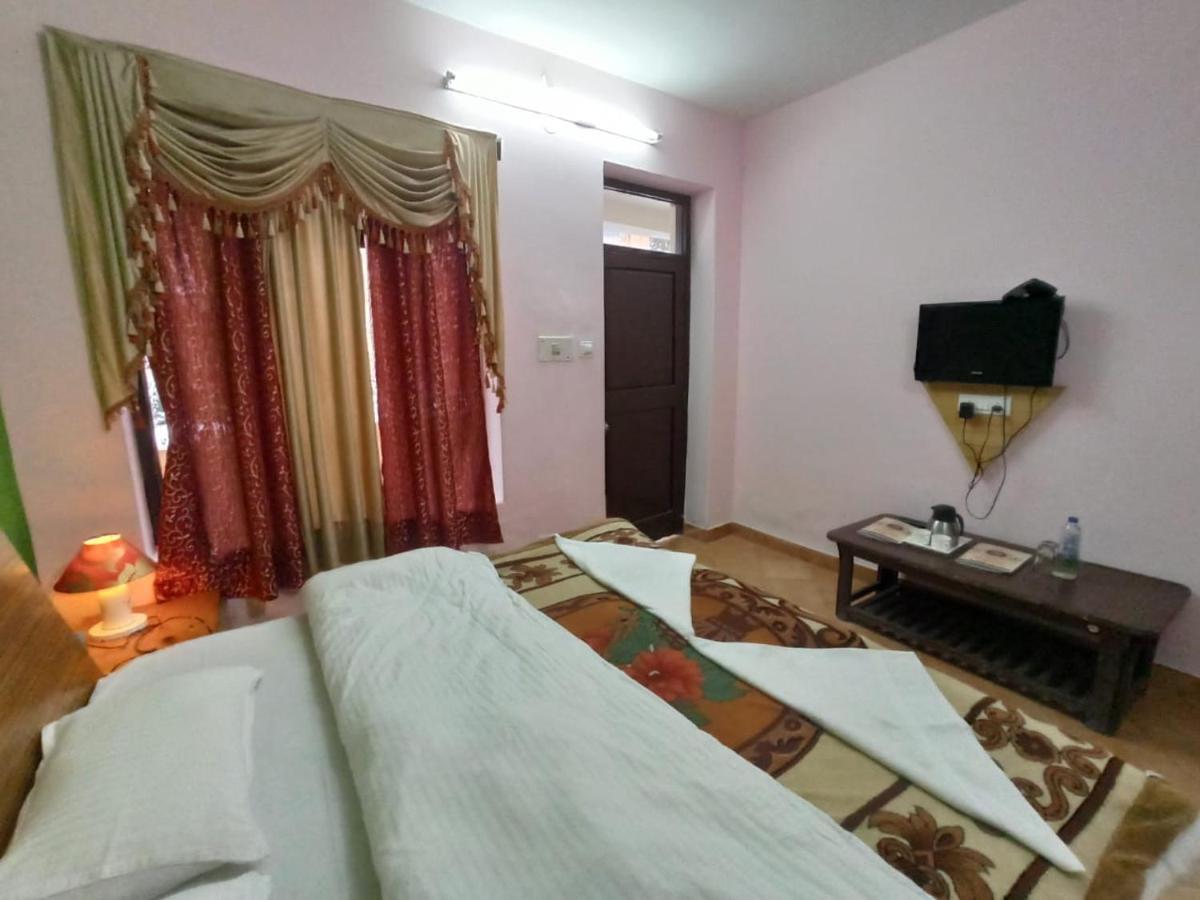 Hotel Him View Manali  Exterior photo
